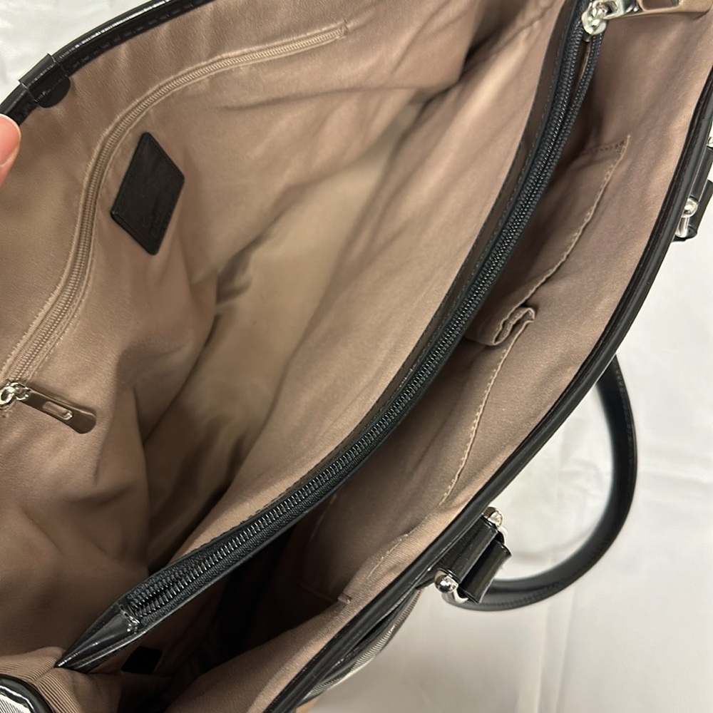 Burberry Beige and Black Checkered Tote - Picture 7 of 9